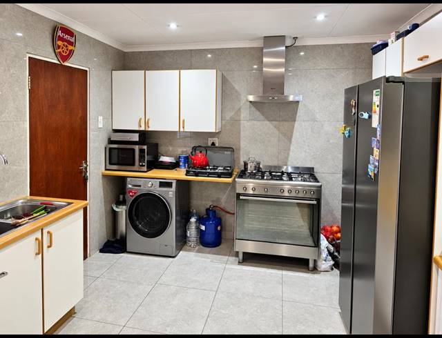 2 BEDROOM HOUSE FOR SALE IN TERENURE